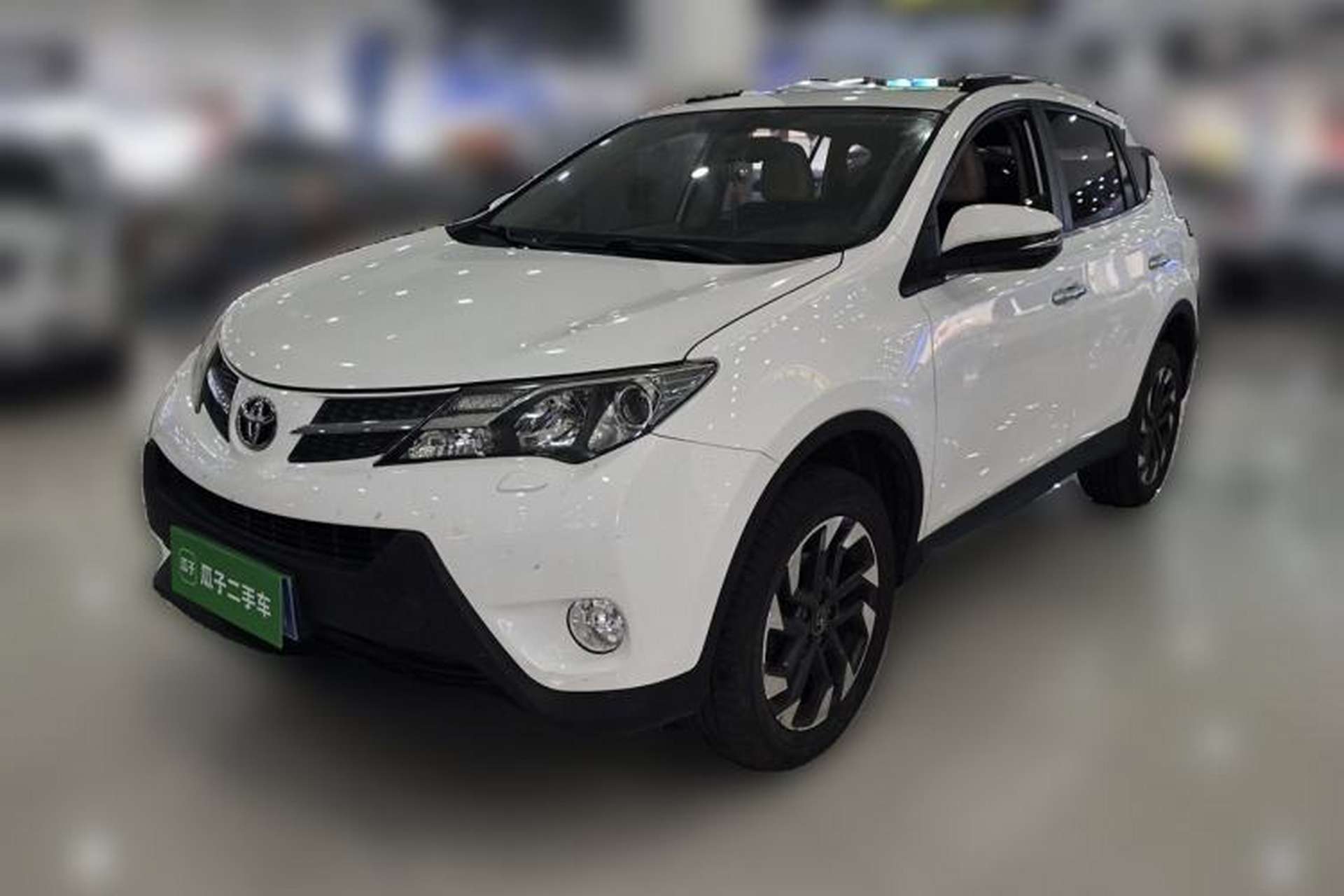 Used Toyota RAV4 2013 2.5L Automatic 4x4 Elite Edition Front Left 45 Deg