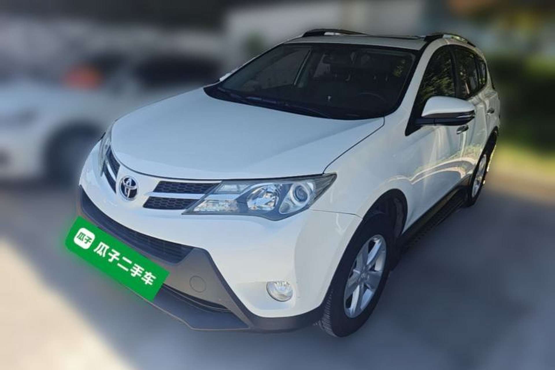 Used Toyota RAV4 2013 2.0L CVT Four-Wheel Drive New Edition Front Left 45 Deg