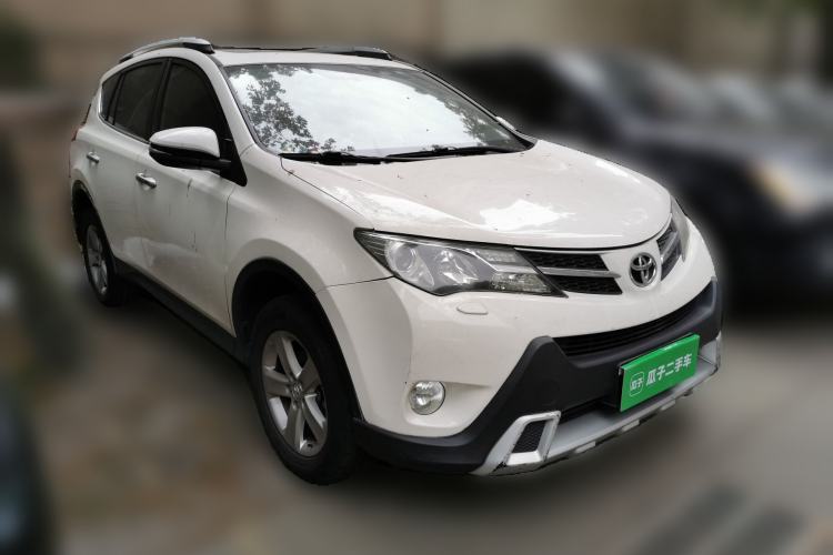 Used Toyota RAV4 2013 2.5L Automatic 4x4 Elite Edition Front Right 45 Deg