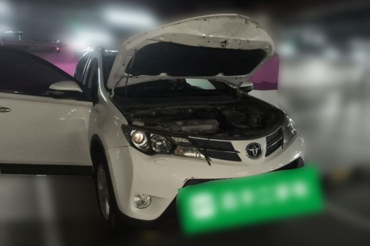 Used Toyota RAV4 2013 2.5L Automatic 4x4 Elite Edition Front Right 45 Deg