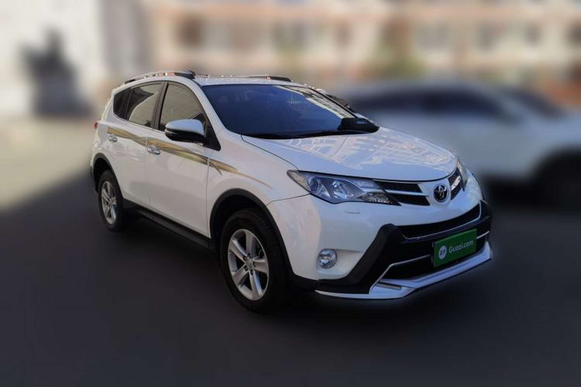 Used Toyota RAV4 2013 2.5L Automatic 4x4 Elite Edition Front Right 45 Deg
