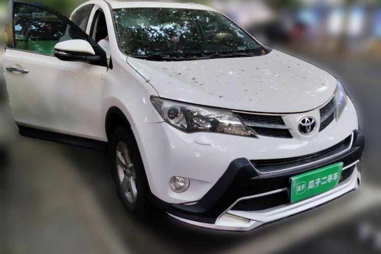 Used Toyota RAV4 2013 2.5L Automatic 4x4 Elite Edition Front Right 45 Deg