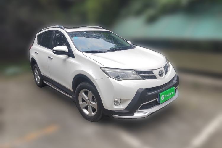 Used Toyota RAV4 2013 2.0L CVT Four-Wheel Drive New Edition Front Right 45 Deg
