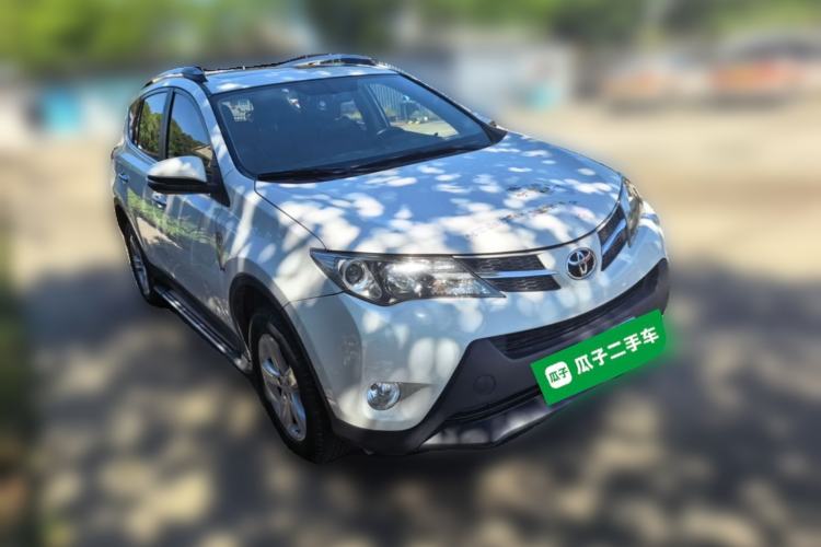 Used Toyota RAV4 2013 2.0L CVT Four-Wheel Drive New Edition Front Right 45 Deg