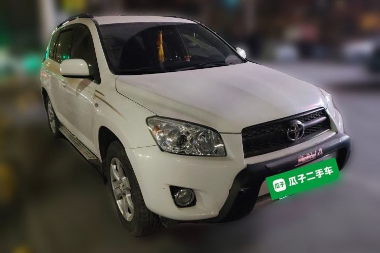 Used Toyota RAV4 2013 Special Edition 2.0L Manual Classic Front Right 45 Deg