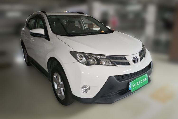 Used Toyota RAV4 2013 2.0L CVT Two-Wheel Drive Urban Edition Front Right 45 Deg
