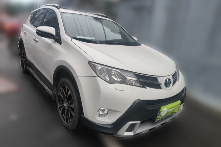 Used Toyota RAV4 2013 2.5L Automatic 4x4 Prestige Edition Front Right 45 Deg