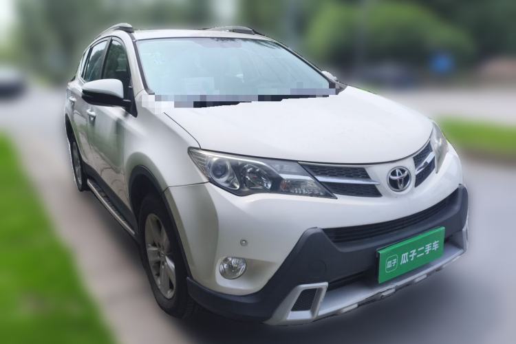 Used Toyota RAV4 2013 2.0L CVT Two-Wheel Drive Urban Edition Front Right 45 Deg
