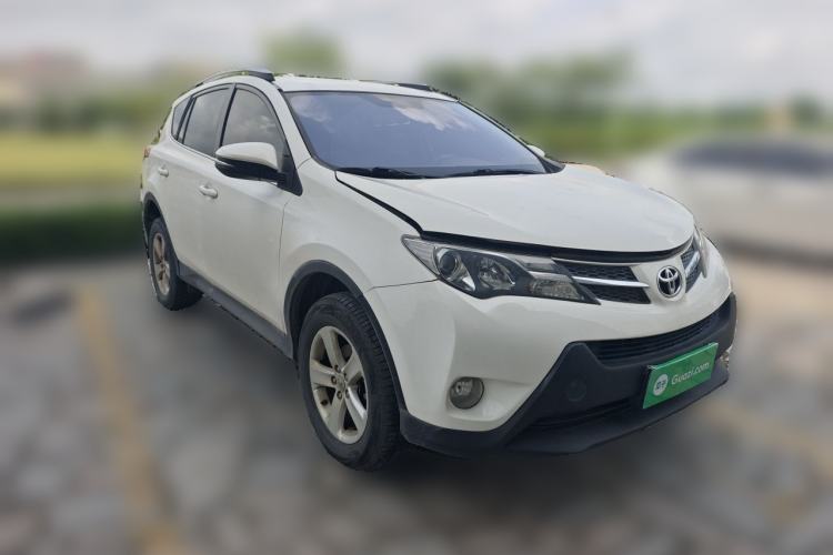 Used Toyota RAV4 2013 2.0L CVT Two-Wheel Drive Urban Edition Front Right 45 Deg