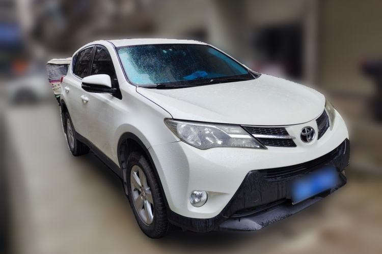 Used Toyota RAV4 2013 2.0L CVT Two-Wheel Drive Urban Edition Front Right 45 Deg