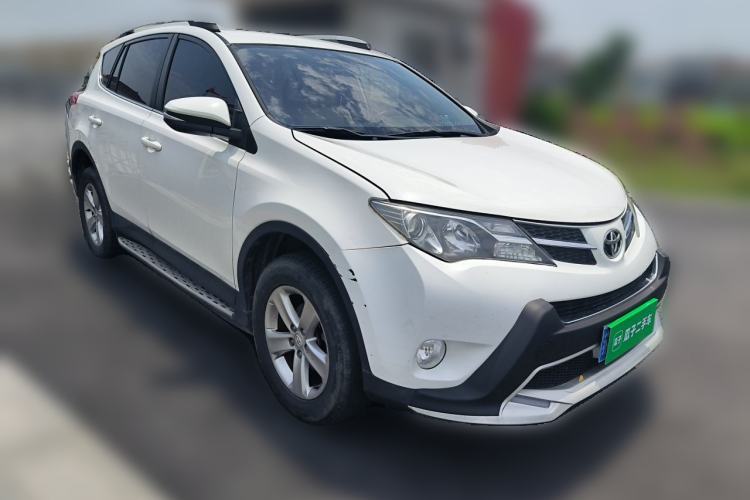 Used Toyota RAV4 2013 2.0L CVT Two-Wheel Drive Urban Edition Front Right 45 Deg