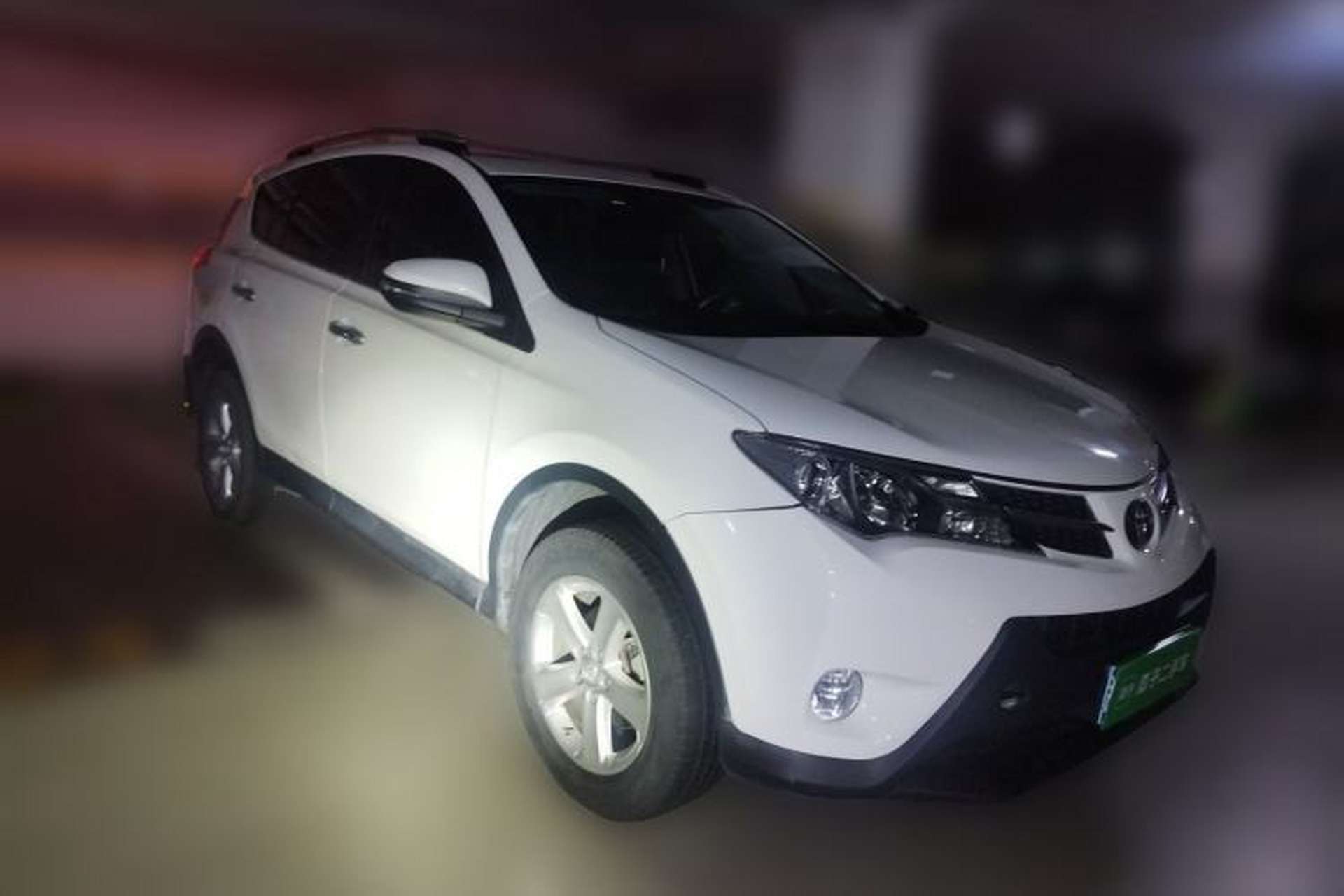 Used Toyota RAV4 2013 2.0L CVT Four-Wheel Drive New Edition Front Right 45 Deg