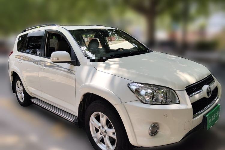 Used Toyota RAV4 2013 Special Edition 2.0L Automatic Elite Front Right 45 Deg