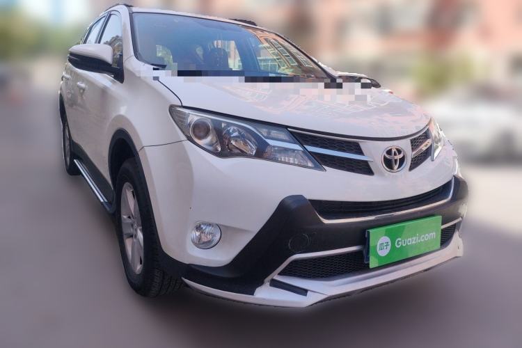 Used Toyota RAV4 2013 2.0L CVT Two-Wheel Drive Urban Edition Front Right 45 Deg