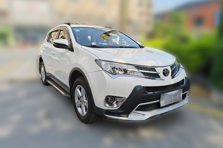 Used Toyota RAV4 2013 2.0L CVT Two-Wheel Drive Urban Edition Front Right 45 Deg