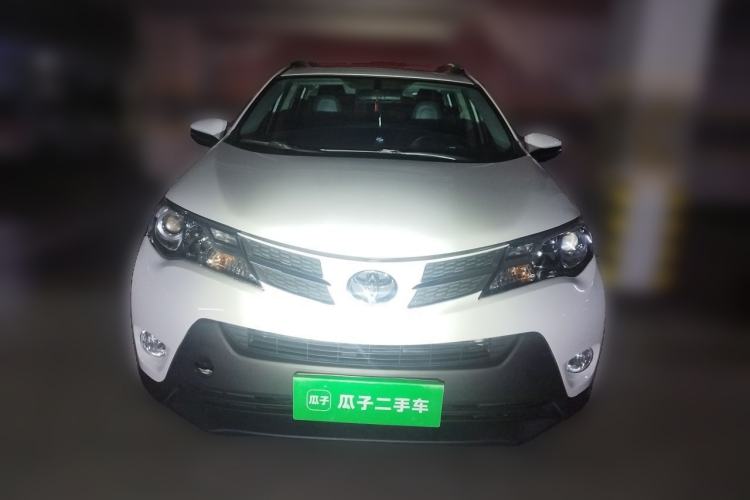 Used Toyota RAV4 2013 2.0L CVT Four-Wheel Drive New Edition Front