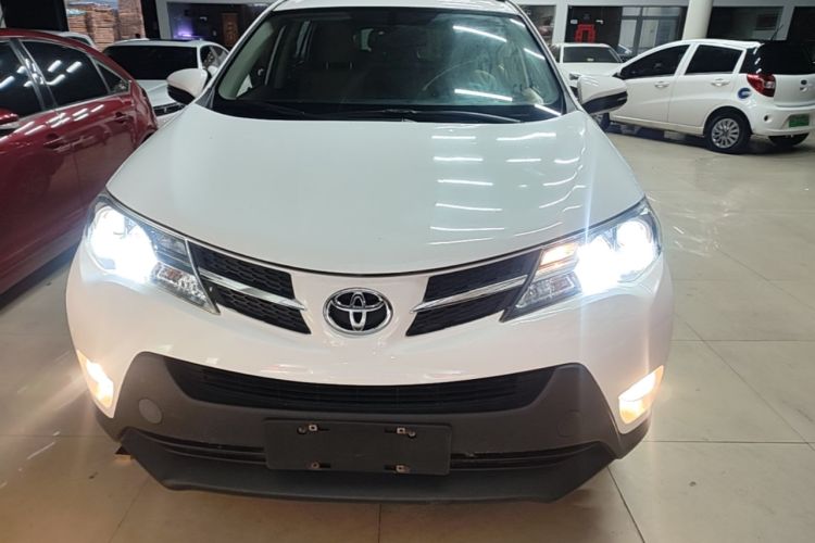 Used Toyota RAV4 2013 2.0L CVT Four-Wheel Drive Fashion Edition Front