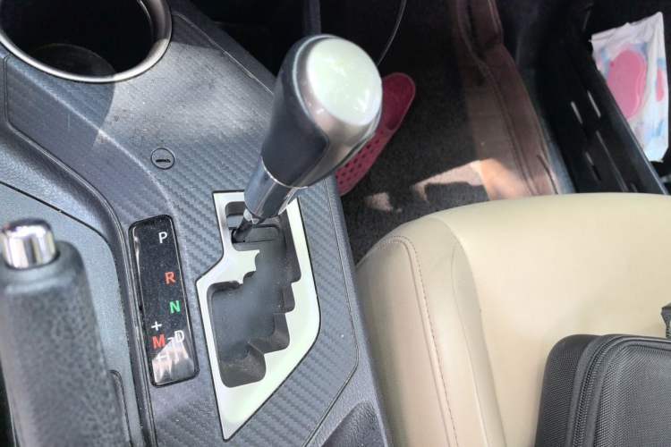 Used Toyota RAV4 2013 2.0L CVT Four-Wheel Drive New Edition Gear Lever