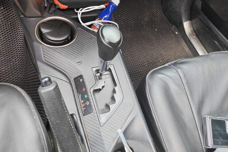 Used Toyota RAV4 2013 2.0L CVT Four-Wheel Drive Fashion Edition Gear Lever