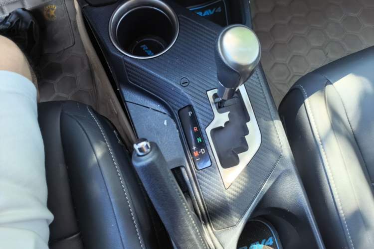 Used Toyota RAV4 2013 2.0L CVT Four-Wheel Drive New Edition Gear Lever