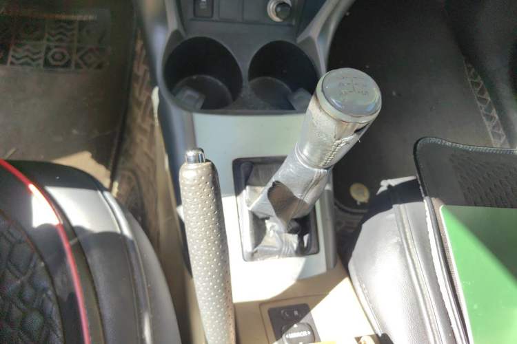 Used Toyota RAV4 2013 Special Edition 2.0L Manual Classic Gear Lever