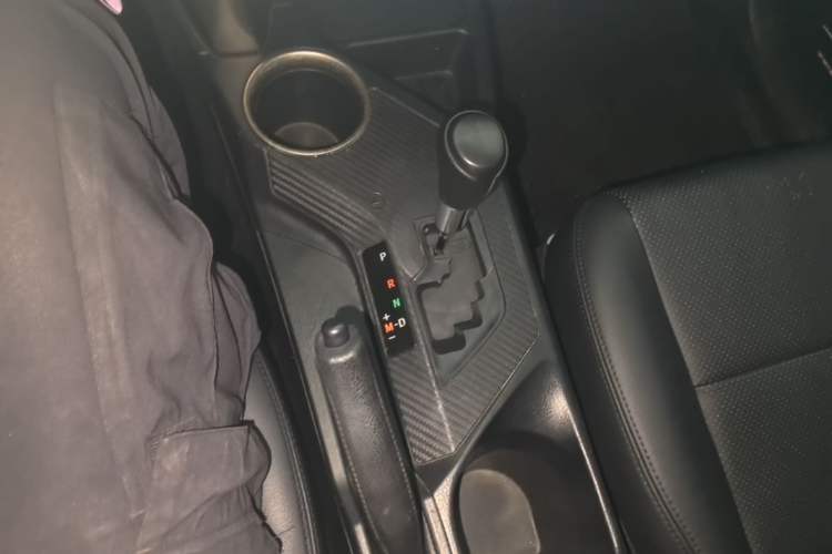 Used Toyota RAV4 2013 2.0L CVT Four-Wheel Drive Fashion Edition Gear Lever