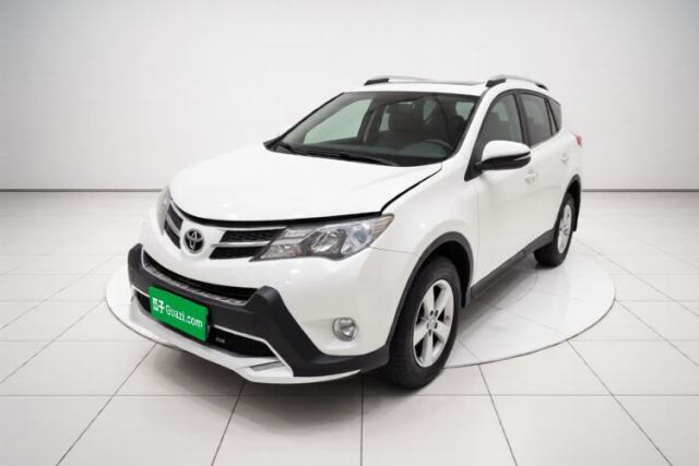 Ojetý Toyota RAV4 2013 2.5L Automatic 4x4 Elite Edition