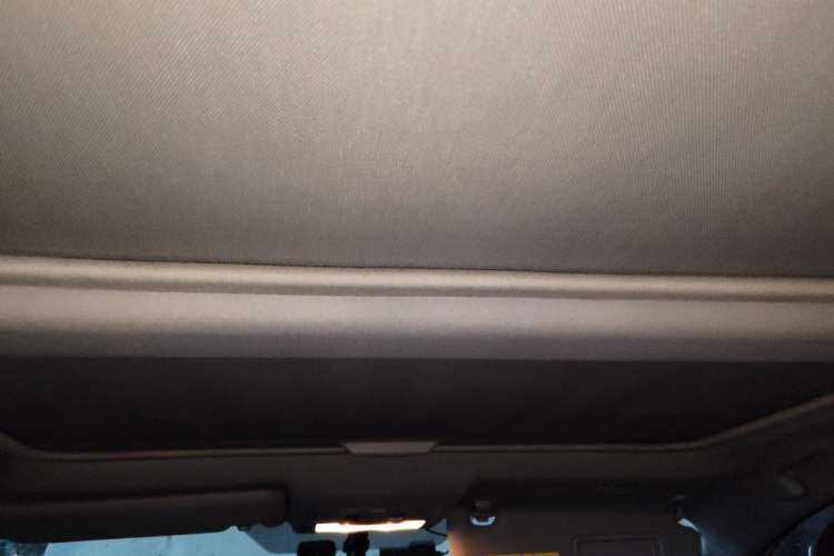 Used Toyota RAV4 2013 2.5L Automatic 4x4 Elite Edition Headliner