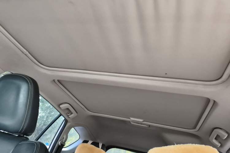 Used Toyota RAV4 2013 2.5L Automatic 4x4 Elite Edition Headliner