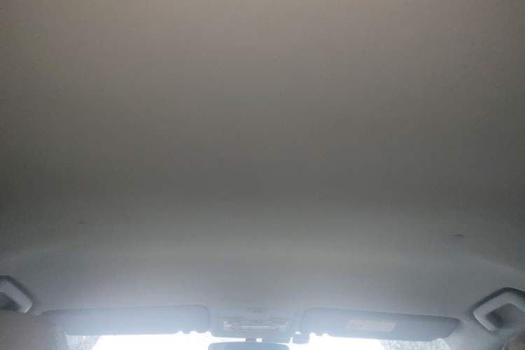 Used Toyota RAV4 2013 2.0L CVT Two-Wheel Drive Urban Edition Headliner