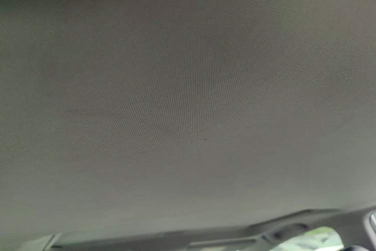 Used Toyota RAV4 2013 2.0L CVT Four-Wheel Drive Fashion Edition Headliner