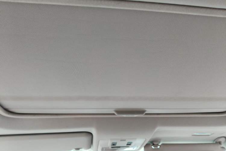 Used Toyota RAV4 2013 2.5L Automatic 4x4 Elite Edition Headliner