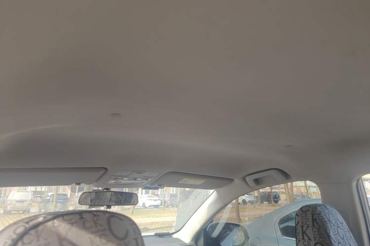 Used Toyota RAV4 2013 2.0L CVT Two-Wheel Drive Urban Edition Headliner