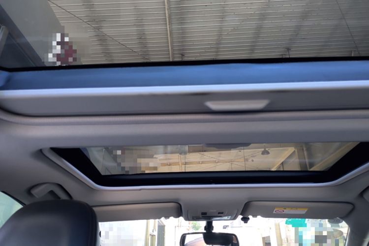 Used Toyota RAV4 2013 2.5L Automatic 4x4 Elite Edition Headliner