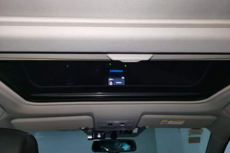 Used Toyota RAV4 2013 2.5L Automatic 4x4 Elite Edition Headliner