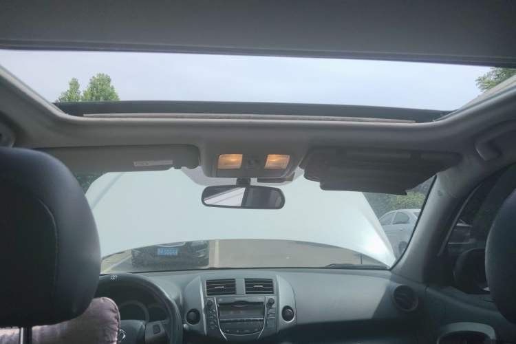 Used Toyota RAV4 2013 Special Edition 2.0L Automatic Elite Headliner