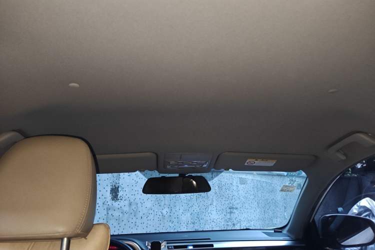 Used Toyota RAV4 2013 2.0L CVT Two-Wheel Drive Urban Edition Headliner