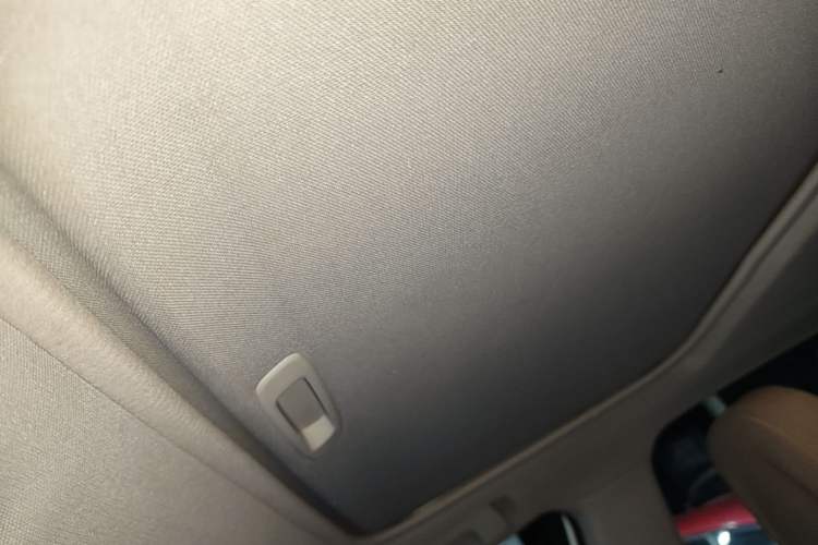 Used Toyota RAV4 2013 2.0L CVT Four-Wheel Drive Fashion Edition Headliner