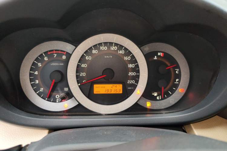 Used Toyota RAV4 2013 Special Edition 2.0L Manual Classic Instrument Cluster