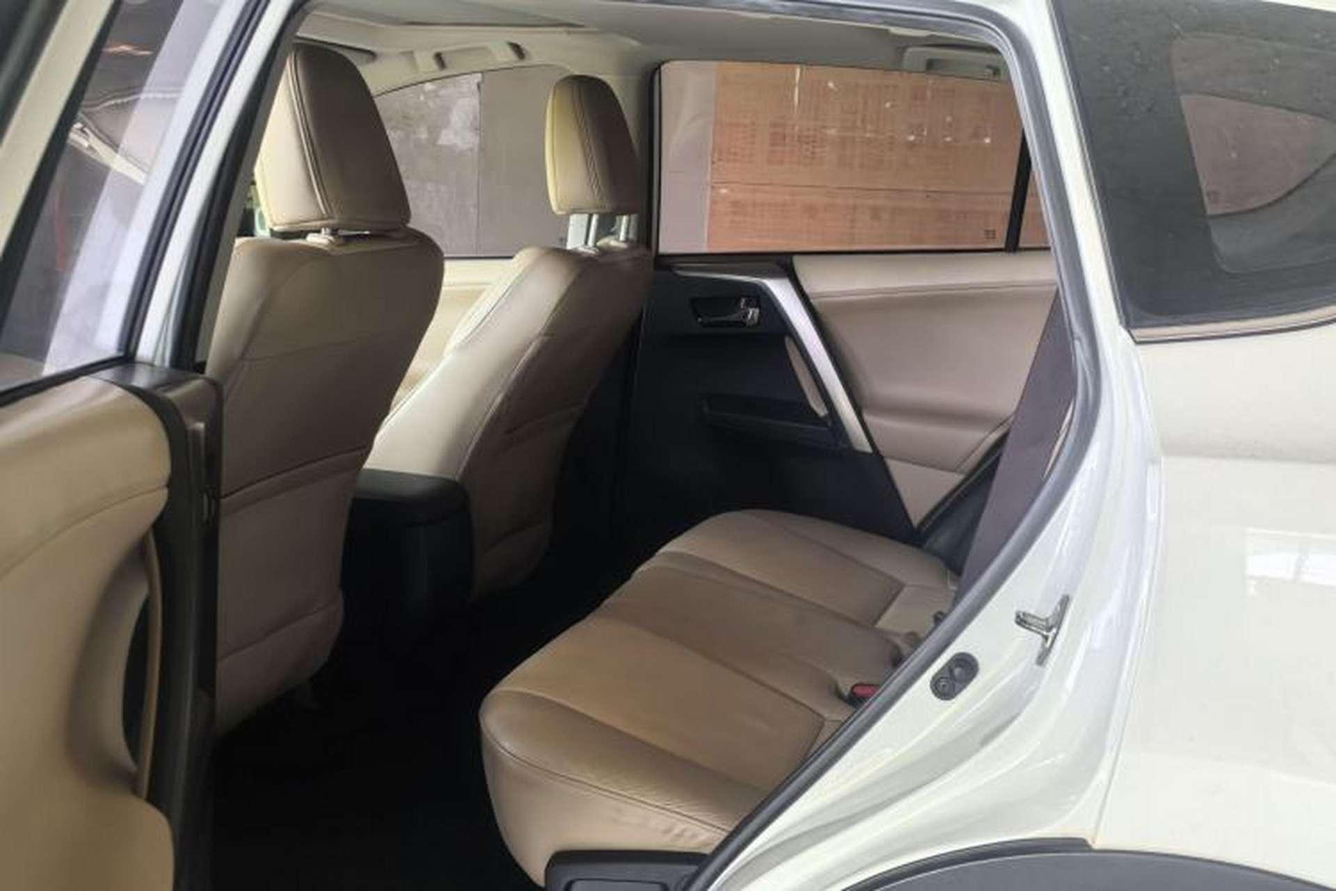Used Toyota RAV4 2013 2.0L CVT Four-Wheel Drive New Edition Interior 1