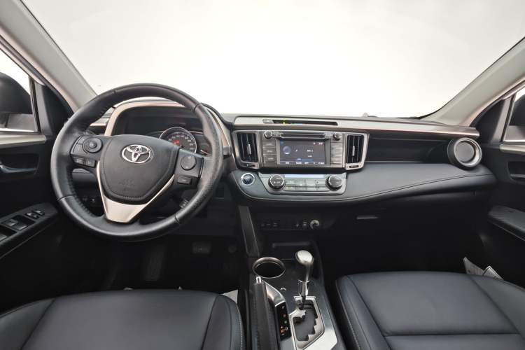 Used Toyota RAV4 2013 2.0L CVT Four-Wheel Drive New Edition Interior 7