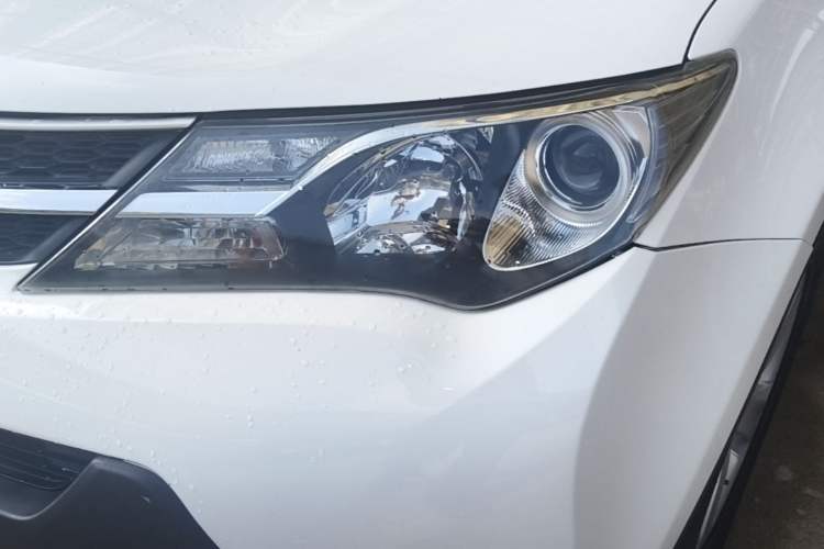 Used Toyota RAV4 2013 2.0L CVT Four-Wheel Drive New Edition Left Front Headlight