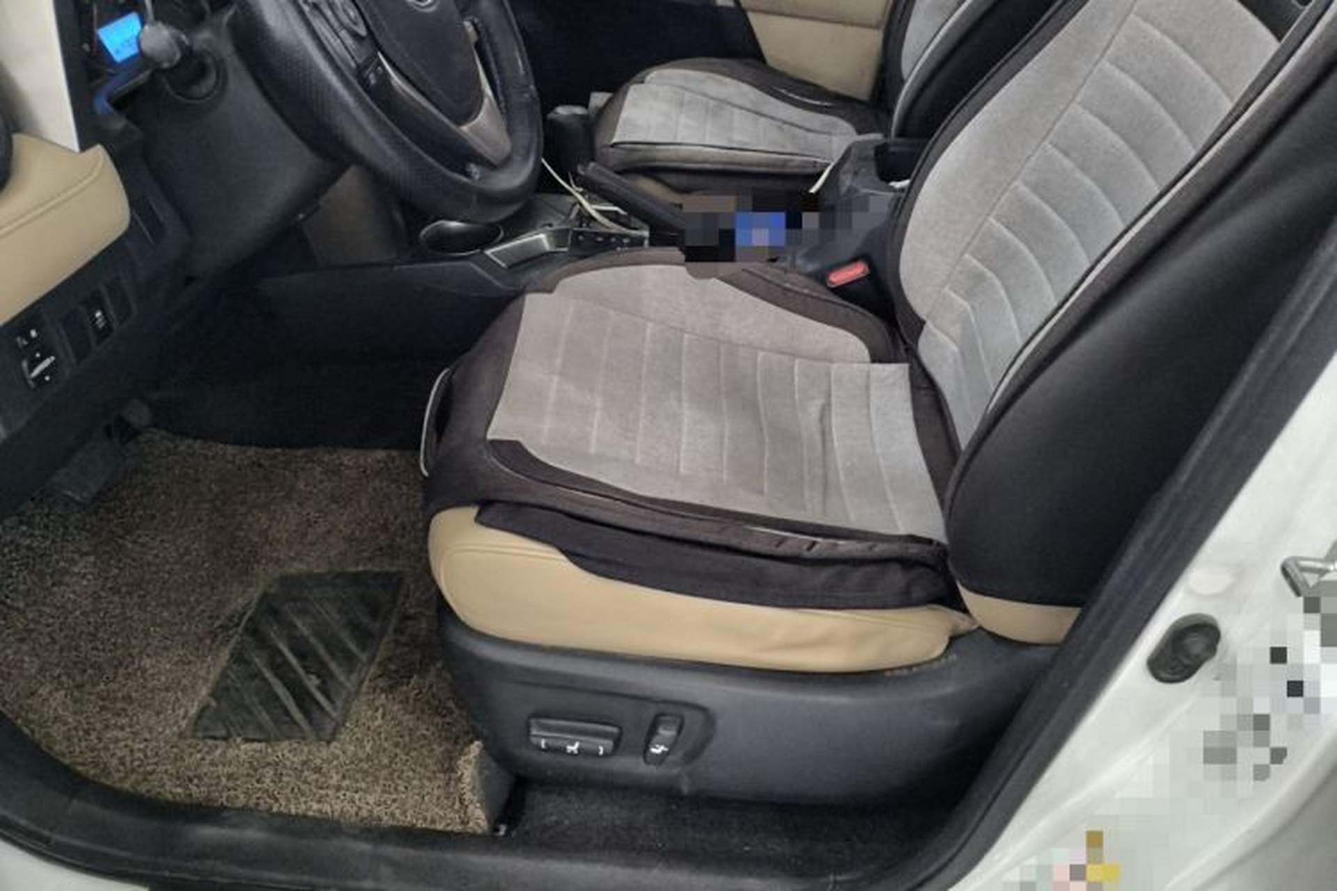 Used Toyota RAV4 2013 2.5L Automatic 4x4 Elite Edition Left Front Seat