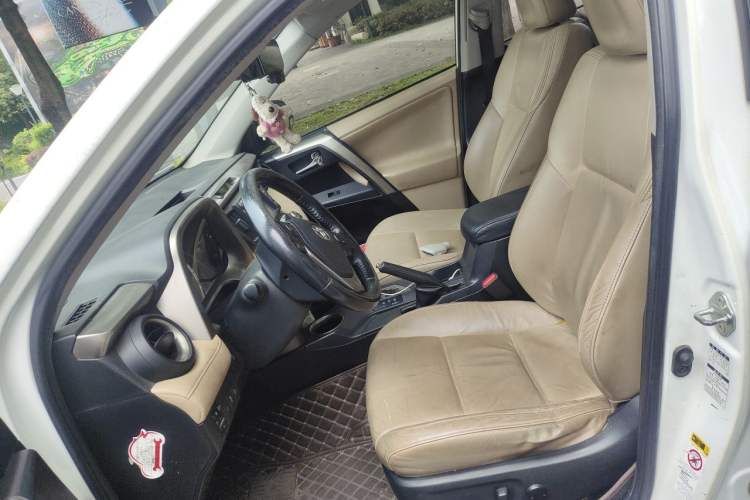 Used Toyota RAV4 2013 2.5L Automatic 4x4 Prestige Edition Left Front Seat