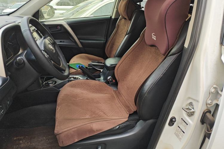 Used Toyota RAV4 2013 2.5L Automatic 4x4 Elite Edition Left Front Seat