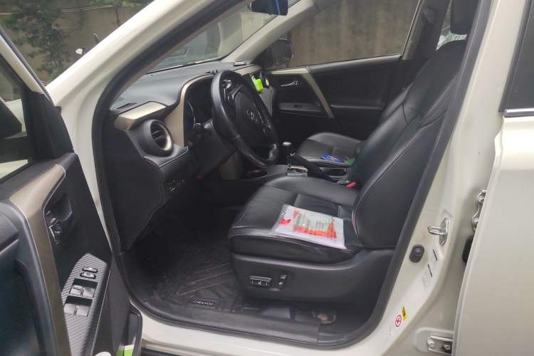Used Toyota RAV4 2013 2.0L CVT Four-Wheel Drive New Edition Left Front Seat