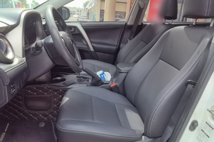 Used Toyota RAV4 2013 2.0L CVT Four-Wheel Drive Fashion Edition Left Front Seat