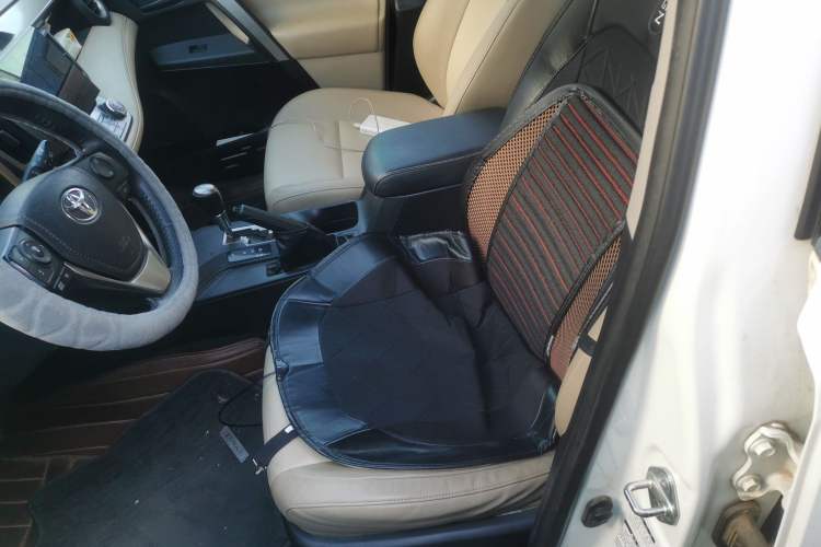 Used Toyota RAV4 2013 2.5L Automatic 4x4 Elite Edition Left Front Seat