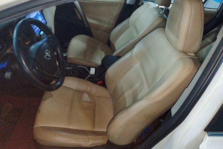 Used Toyota RAV4 2013 2.5L Automatic 4x4 Elite Edition Left Front Seat