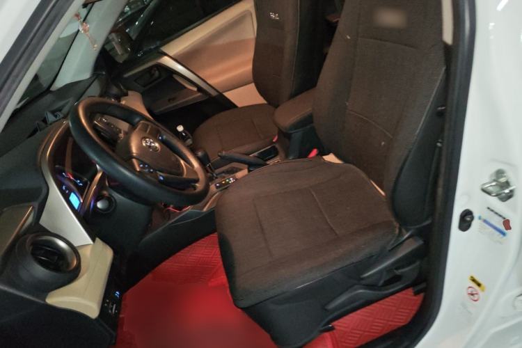 Used Toyota RAV4 2013 2.0L CVT Two-Wheel Drive Urban Edition Left Front Seat